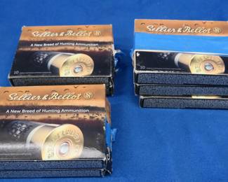 Lot 96. 70 Sellier & Bellot 00-Buckshot, 12-gauge rounds
