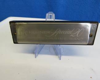 Lot 82. Hohner Special 3 3/4" diatonic harmonica in the key of C with plastic case. Sounds great.