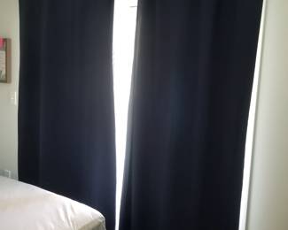 Curtains & curtain rod