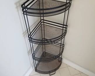 Corner storage tower