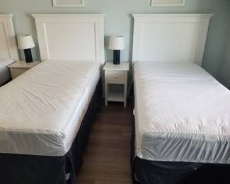Twin beds - 4 available; 3 nightstands; 3 table lamps