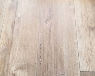 Floating flooring - gorgeous!