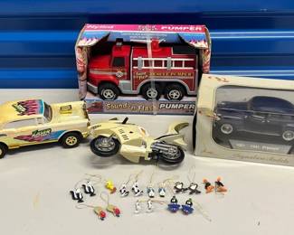 HST017- 1990’s Toys! Tiny Looney Toons, Cars, Fire Truck