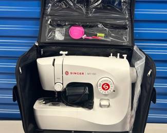 HST103 - Singer Sewing Machine And Accessories