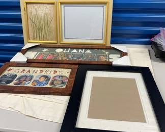 HST272 - Picture Frames For The Family