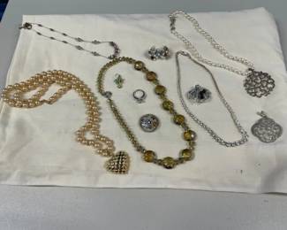 HST276 - Fashion Jewelry Fit For A Princess 