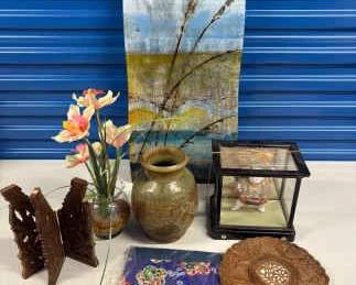 HST206 Assortment Of Home Decor 