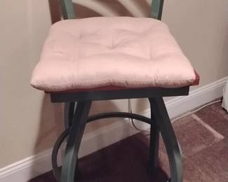 Swivel Bar Stool with Tufted Cushion