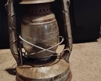Vintage Dietz "Little Wizard" Kerosene Lantern