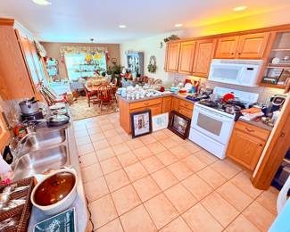 The kitchen 