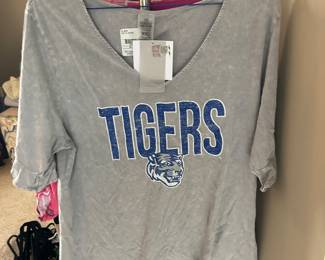 Plus size Memphis shirt 