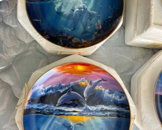 Franklin mint dolphins