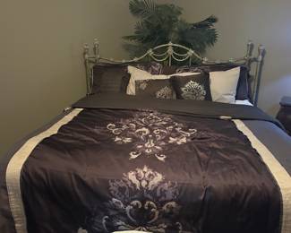 King iron bed