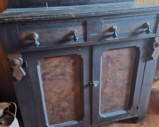Early jelly cupboard