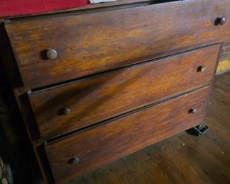 1820s 30s Mahogany Empire chest