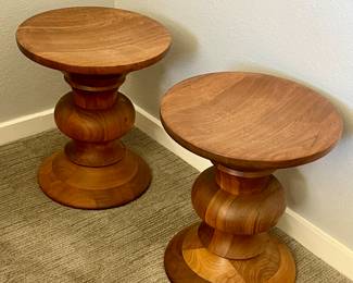 Pair wood tables