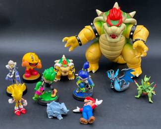 Nintendo Amiibo & Action Figures