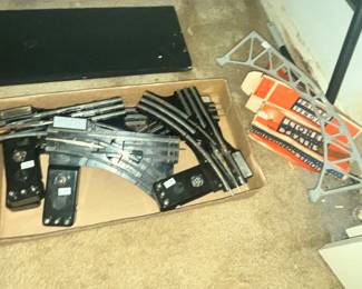 LOTS AND LOTS OF TRACK & ACCESSORIES - MORE PICTURES TO COME!