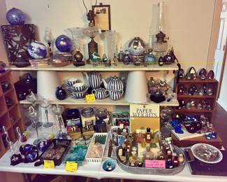TABLE FULL OF GLASS PAPERWEIGHTS, MINIATURE LAMPS & GORGEOUS GLASSWARE!