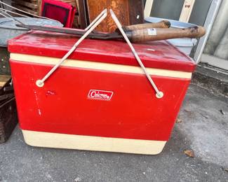 VINTAGE COLEMAN METAL COOLER