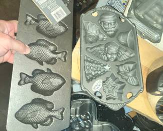 CAST IRON MOLDS - NEW