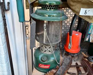 NICE COLEMAN LANTERN