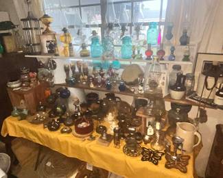 ANOTHER HUGE TABLE FULL! OIL LAMPS, POTTERY & MORE