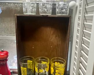 MORE VINTAGE GLASSES
