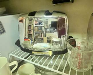 VINTAGE CLASSIC SUNBEAM TOASTER