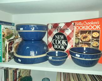 VINTAGE KITCHEN FROM POTTERY TO CAST IRON!