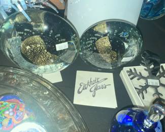 OUTSTANDING EICKHOLT GLASS