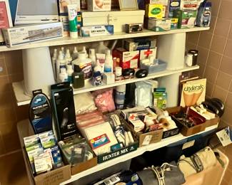 BATHROOM & HOME HEALTH ITEMS