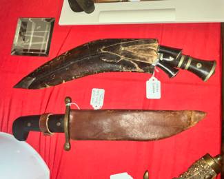 MANY UNIQUE, VINTAGE KNIVES