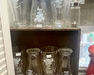 VINTAGE "ELSIE THE COW" GLASSES