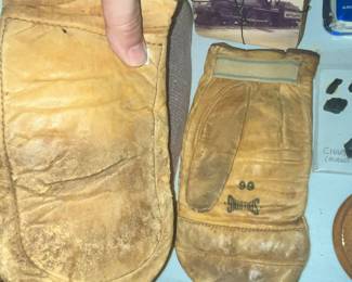 VINTAGE SPAULDING SPARRING GLOVES