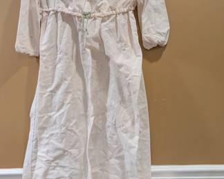 Let your little girl dress in an American Girl! Nightgown.
