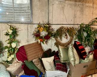 Pillows, Decorator Pillows 