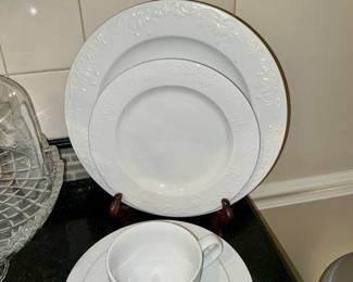 Bombay Dish Set, Everyday dishes, large set 