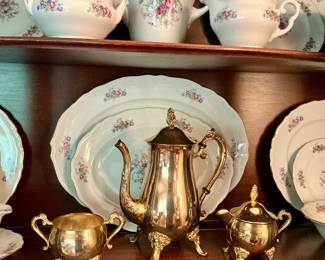 China, Czechoslovakia, "Juliette" pattern. Large set w/ serving pieces 