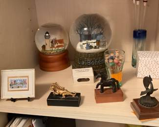 Snow globes 