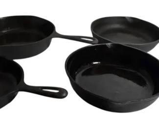 Wagner Ware No. 5 More Cast Iron Skillets