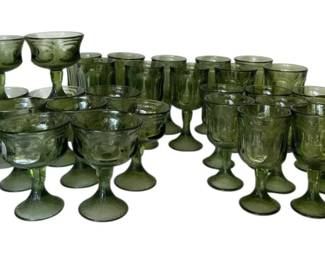 Fostoria Woodland Green Glasses 33 Pieces 
