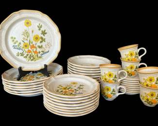 Mikasa Garden Club Fresh Floral EC404 Plates, Bowls, Mugs,  Saucers