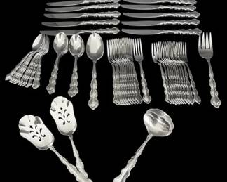 Oneida Deluxe Stainless Steel Flatware Set 67 Pcs