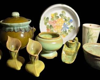 Louisville Pottery Floral Dish, Frankoma Pedestal Vase, More Pottery