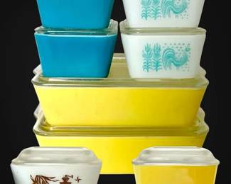 Pyrex Covered Refrigerator Dishes Amish Butterprint, Early American,  Primary Colors