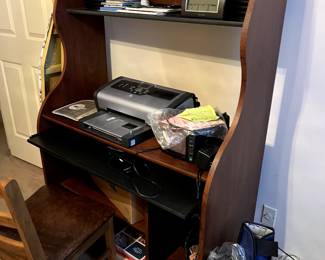 Computer desk