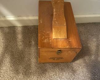 vintage shoe shine box