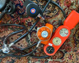 Diving air tank gauges