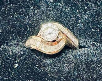 14kt Gold/Diamond Wedding Ring.